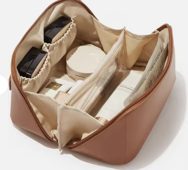 High Quality PU Leather Multi Compartment Pouch MP5 03 600x545