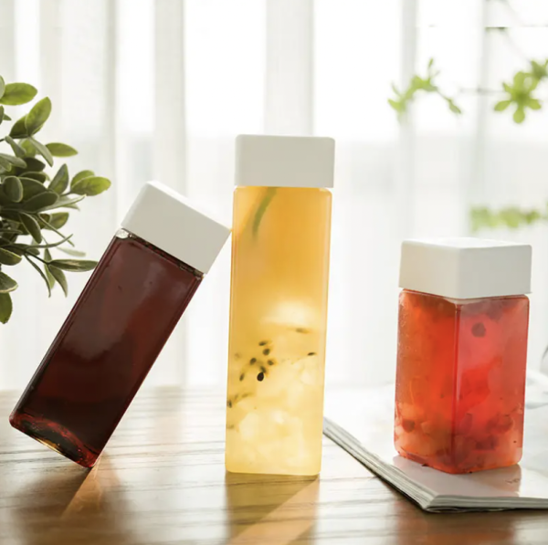 Portable PET Square Plastic Bottle PET06 01 600x597